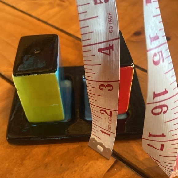 Vintage Ceramic Salt & Pepper Shakers Retro Blue Yellow Green Black Rectangular - Picture 11 of 12